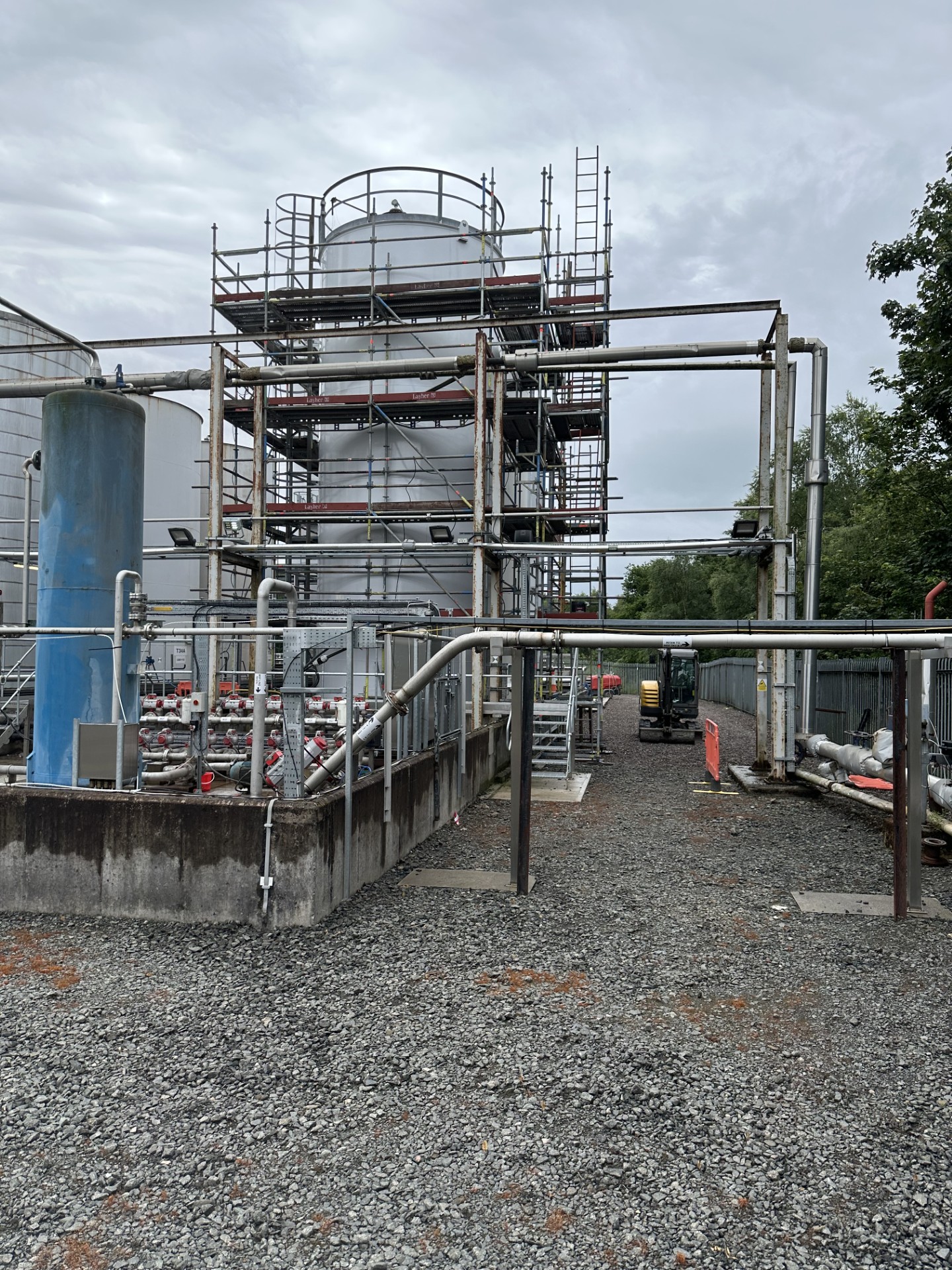 Tank J industrial scaffolding